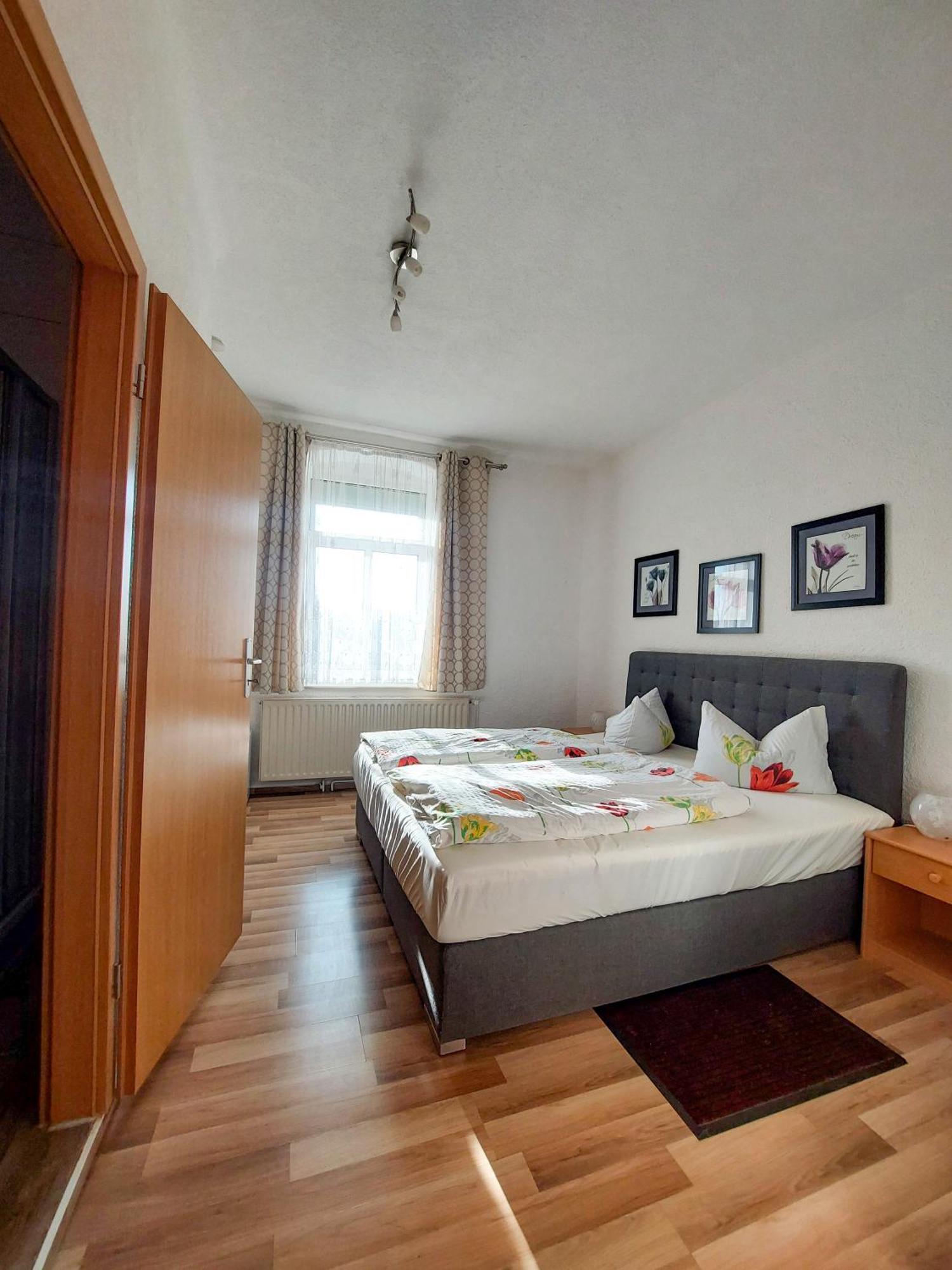 Zur Deutschen Eiche - Fruehstueckspension Und Ferienwohnungen Grossschoenau Room photo